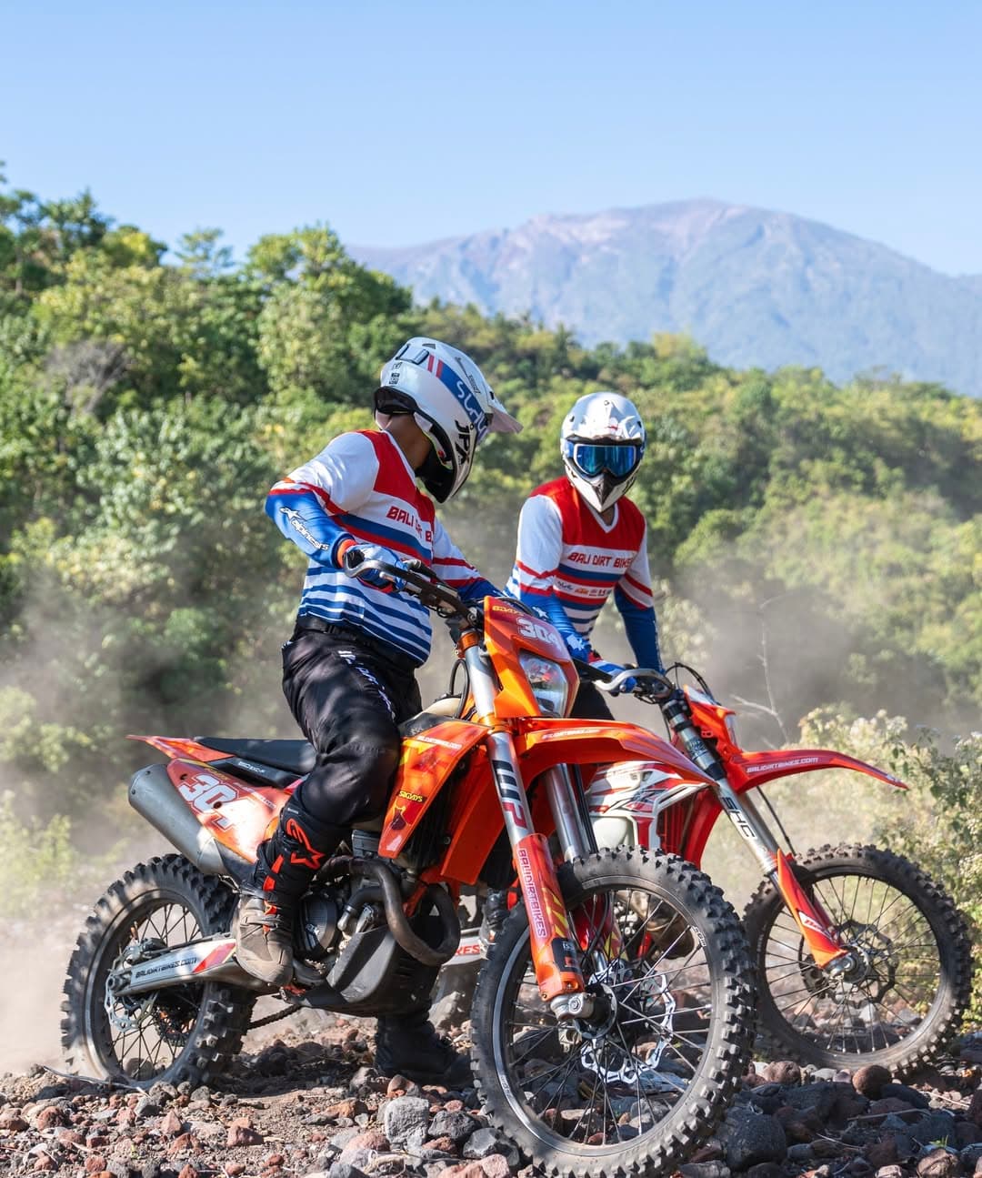 Bali Dirt Bike Kintamani is an exciting off-road adventure through volcanic landscapes, black lava fields, forest trails, and scenic countryside around Mount Batur