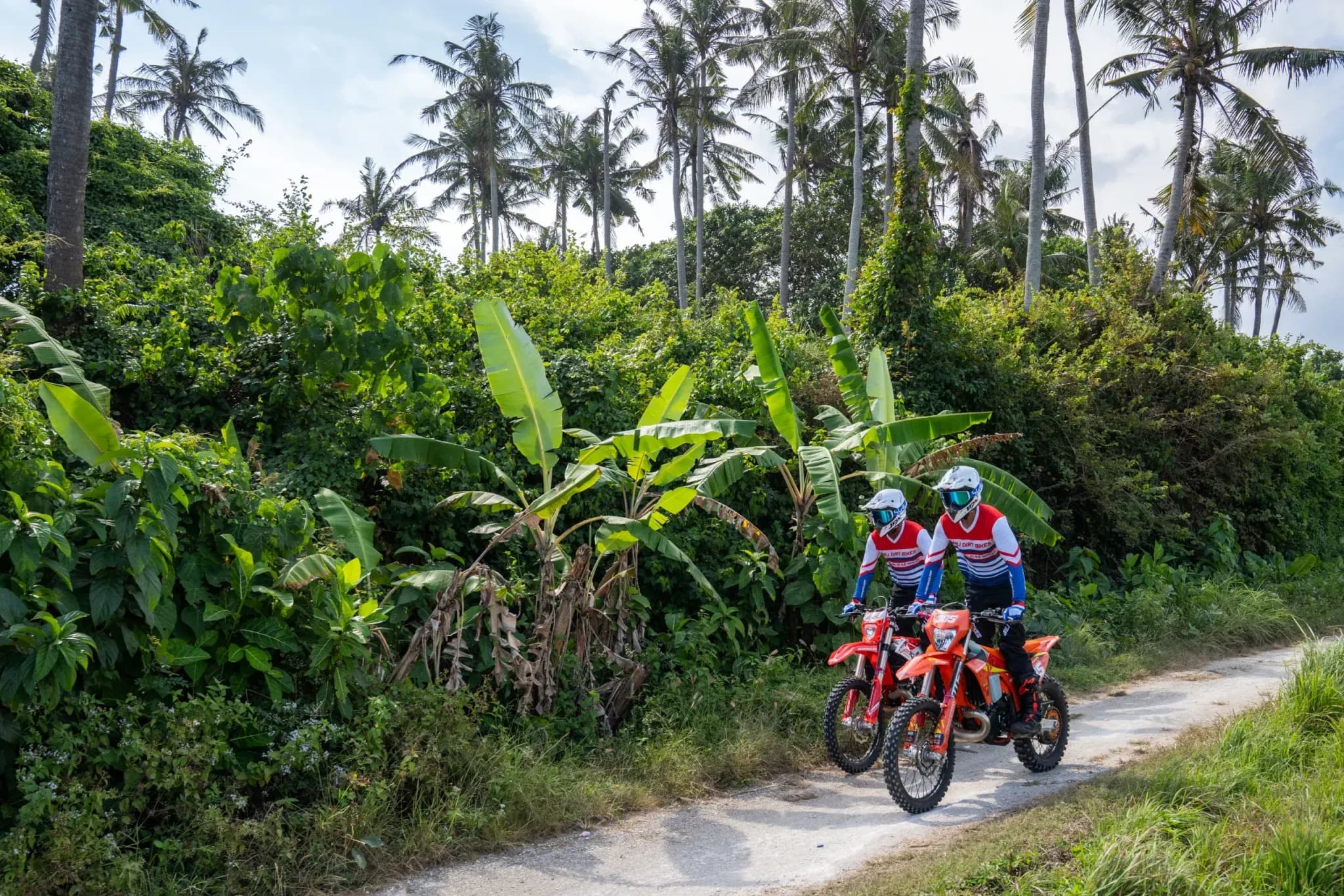 Bali Dirt Bike Kintamani is an exciting off-road adventure through volcanic landscapes, black lava fields, forest trails, and scenic countryside around Mount Batur