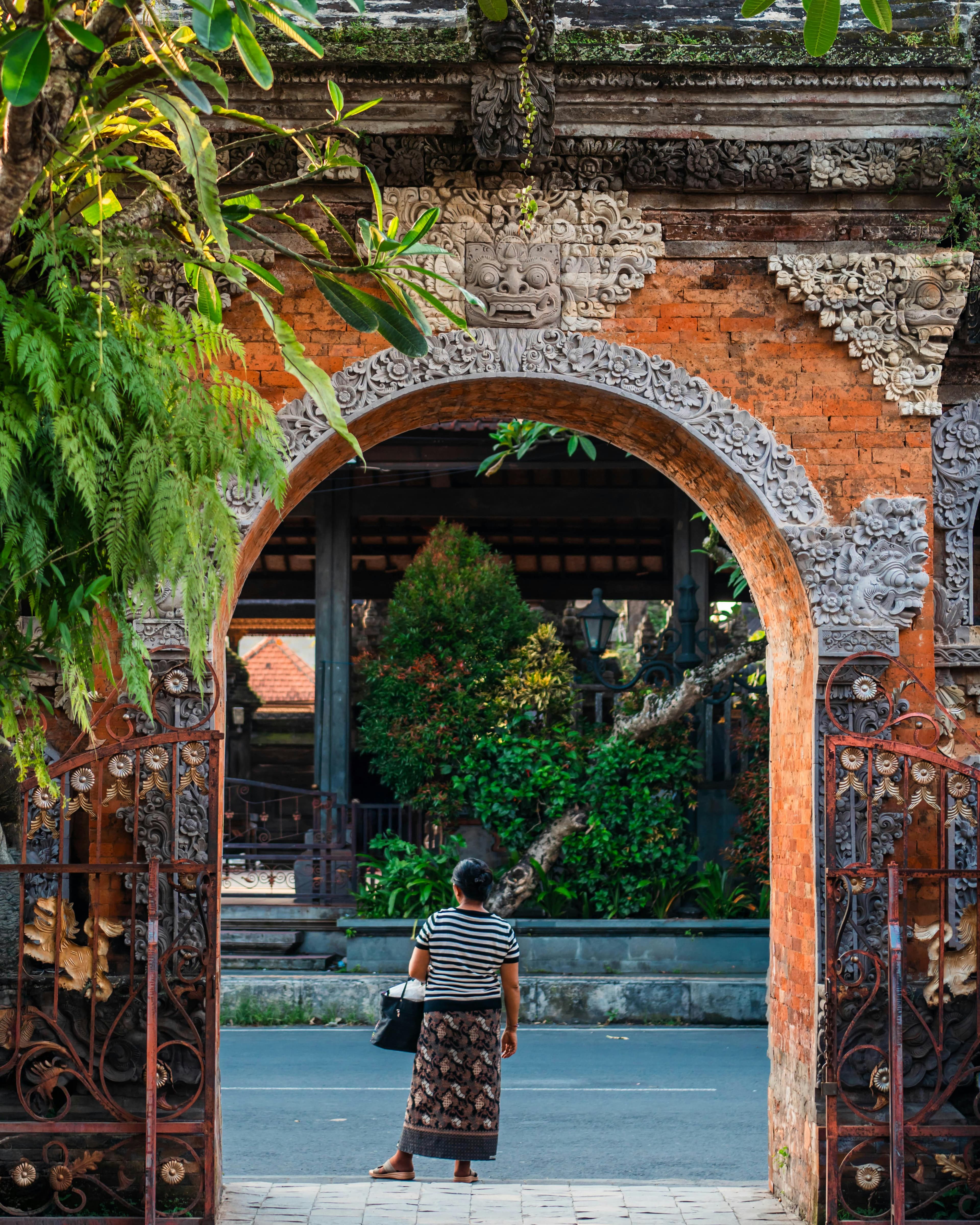 A historic royal palace located in the center of Ubud, known for its traditional Balinese architecture and cultural performances