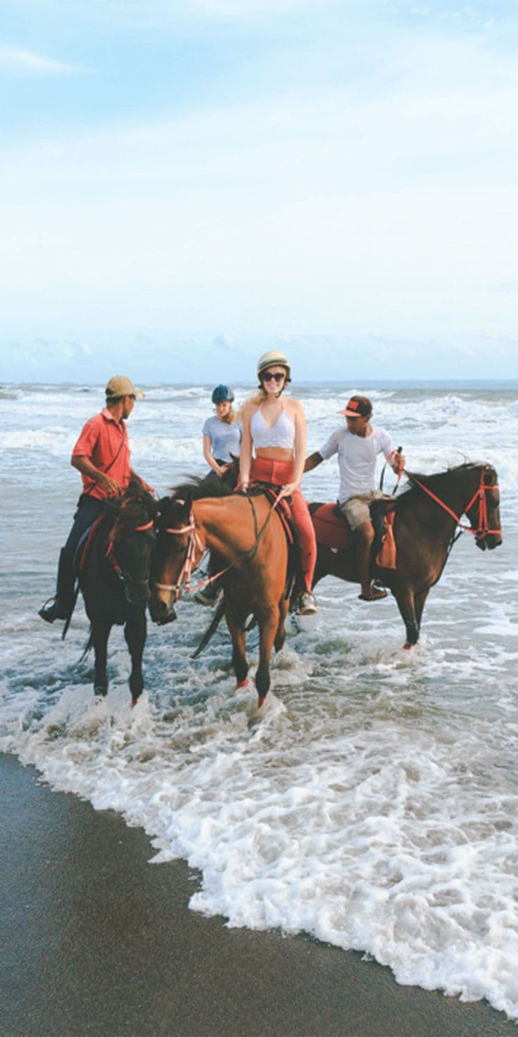 Enjoy a relaxing one-hour horseback riding experience through Bali’s beautiful natural scenery Enjoy a relaxing one-hour horseback riding experience through Bali’s beautiful natural scenery