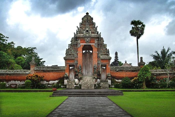 Royal family temple of Mengwi, a UNESCO-listed cultural site Royal family temple of Mengwi, a UNESCO-listed cultural site